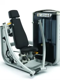 Matrix Ultra G7-S13 Converging Chest press